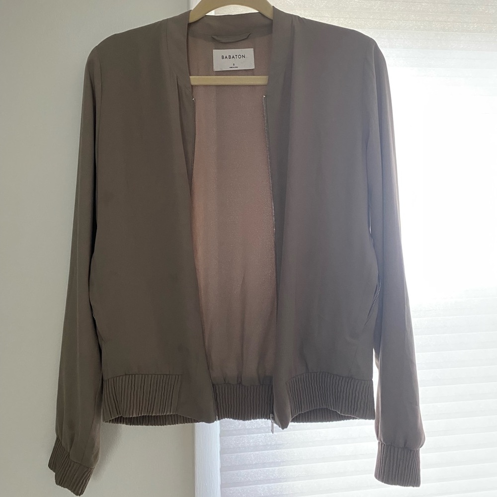 Aritiza Babaton taupe zip up
